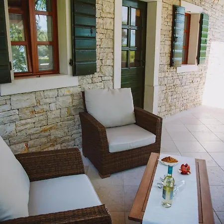 Mit Garten Und Pool Sowie Herrlicher Aussicht By Interhome Σπίτι διακοπών Kringa