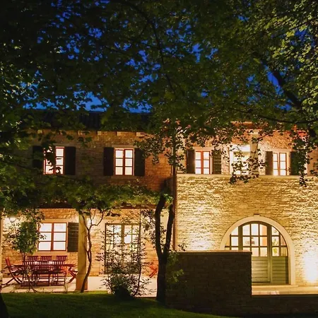 Prázdninový dům Mit Garten Und Pool Sowie Herrlicher Aussicht By Interhome Kringa