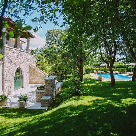 Mit Garten Und Pool Sowie Herrlicher Aussicht By Interhome * Kringa