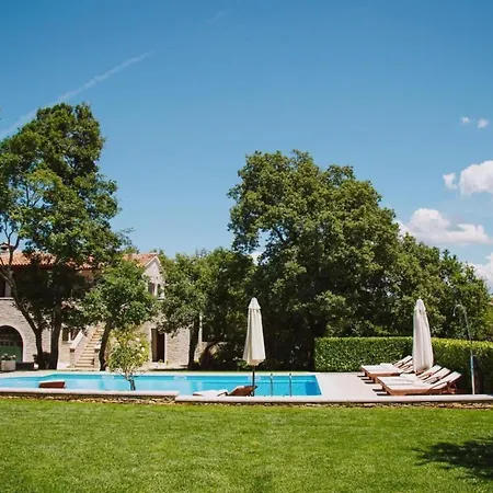 Mit Garten Und Pool Sowie Herrlicher Aussicht By Interhome * Kringa