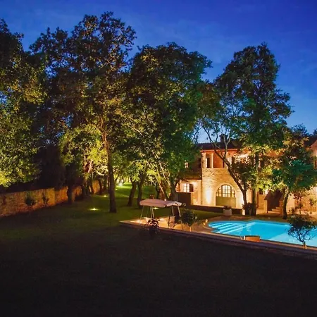 Mit Garten Und Pool Sowie Herrlicher Aussicht By Interhome Σπίτι διακοπών