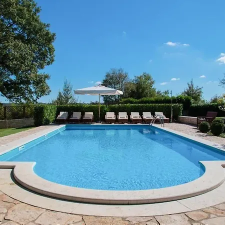 Mit Garten Und Pool Sowie Herrlicher Aussicht By Interhome Prázdninový dům
